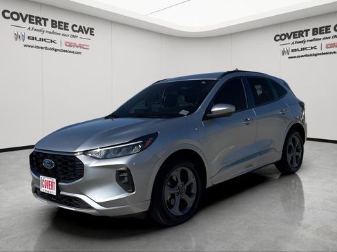 Used 2023 Ford Escape ST-Line Select w/ Tech Pack #2 image 3