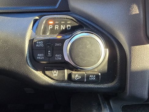 Used 2021 RAM 1500 Big Horn AWD/4WD image 30