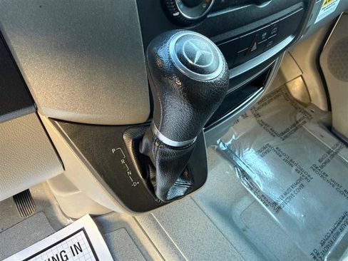 Used 2017 Mercedes-Benz Sprinter 2500 image 40