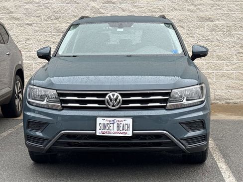Used 2020 Volkswagen Tiguan SE image 2
