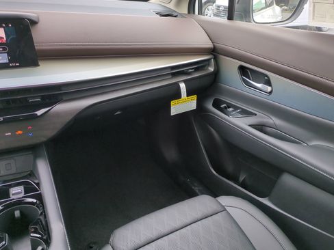 New 2026 Nissan Murano Platinum image 17