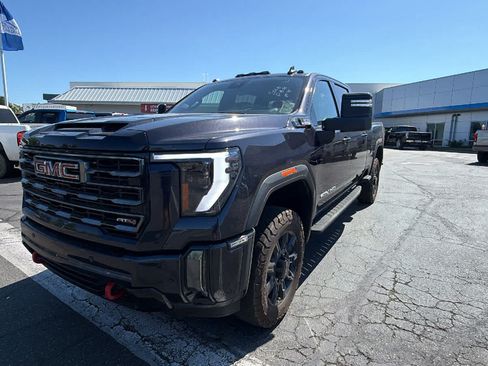 Used 2024 GMC Sierra 2500 AT4 w/ AT4 Premium Plus Package AWD/4WD image 1
