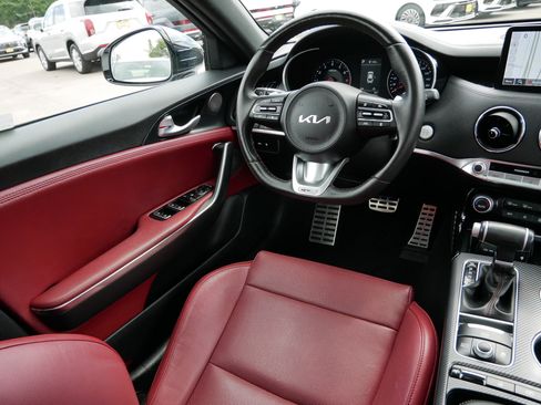 Used 2023 Kia Stinger GT-Line w/ Sun & Sound Package AWD/4WD image 9
