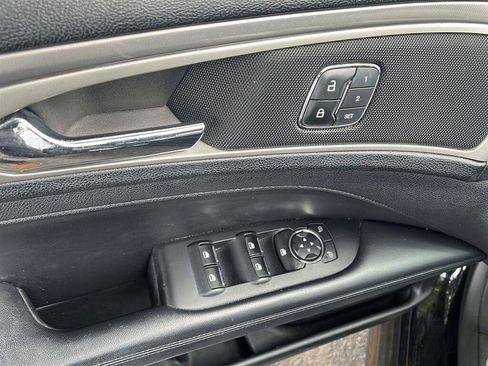 Used 2018 Lincoln MKZ Premiere w/ Magnetic Appearance Package FWD image 13