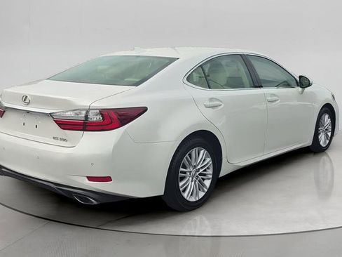 Used 2017 Lexus ES 350 350 w/ Premium Package image 6