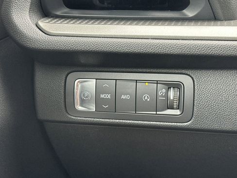 New 2025 Chevrolet Traverse LT w/ Enhanced Driving Package image 31