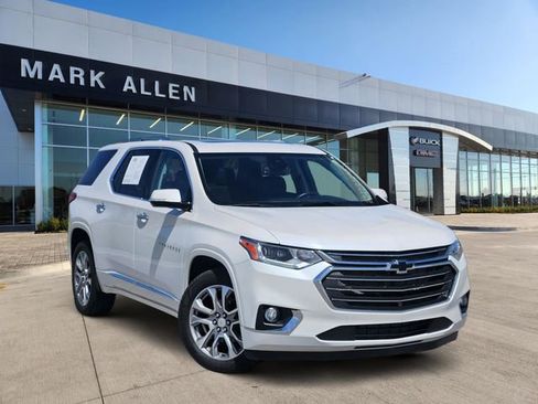 Used 2020 Chevrolet Traverse Premier w/ LPO, Floor Liner Package AWD/4WD image 1