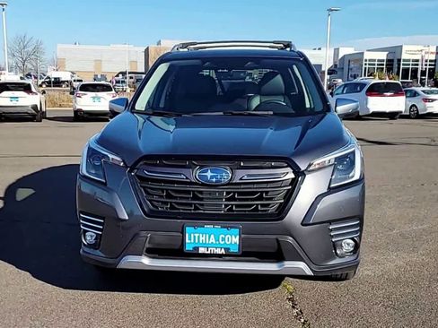 Used 2023 Subaru Forester Touring image 3