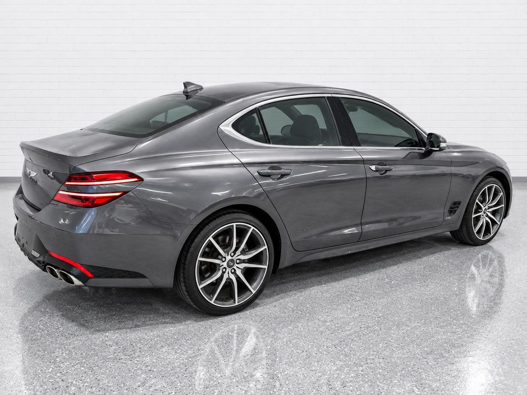 Used 2022 Genesis G70 2.0T w/ Prestige Package RWD image 5