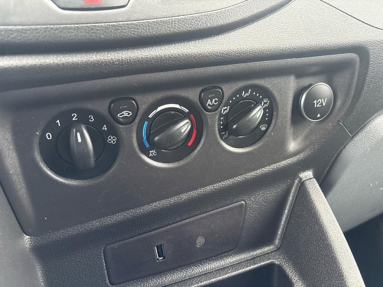 Used 2018 Ford Transit 350 XL RWD image 20