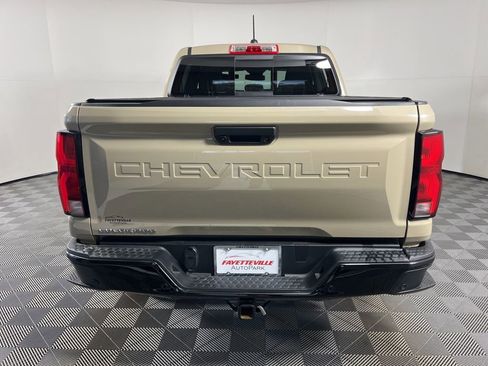 Certified 2024 Chevrolet Colorado Z71 w/ Z71 Convenience Package 2 AWD/4WD image 10