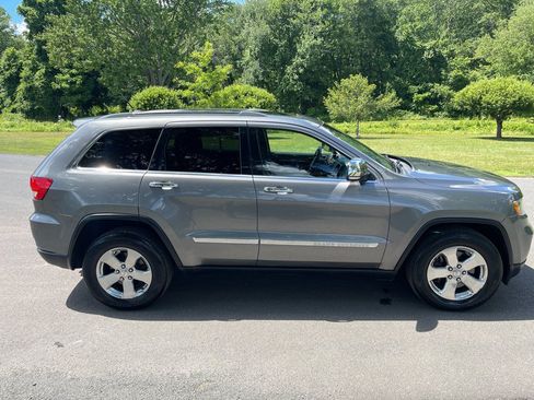 Used 2012 Jeep Grand Cherokee Limited AWD/4WD image 19