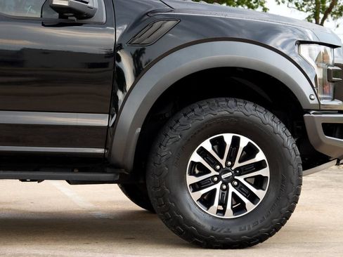 Used 2020 Ford F150 Raptor w/ Equipment Group 802A Luxury AWD/4WD image 27
