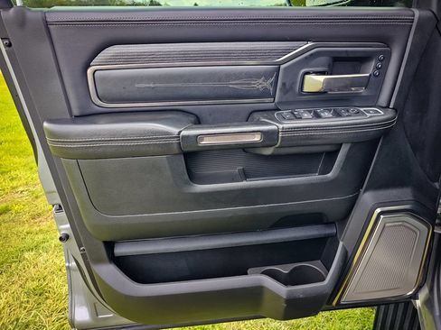 Used 2019 RAM 2500 Limited AWD/4WD image 12