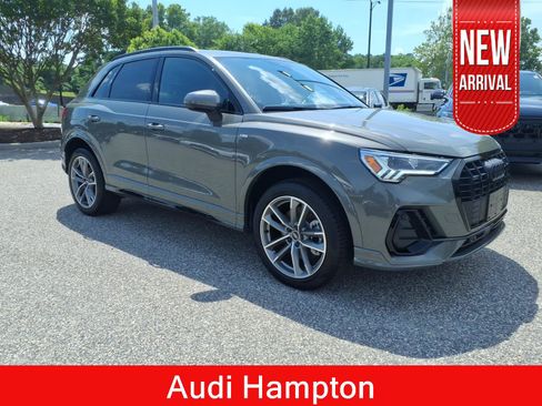 Used 2025 Audi Q3 2.0T Premium w/ Convenience Package AWD/4WD image 4