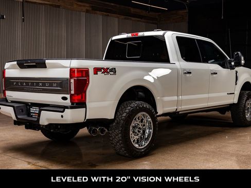 Used 2022 Ford F250 Platinum w/ FX4 Off-Road Package image 9