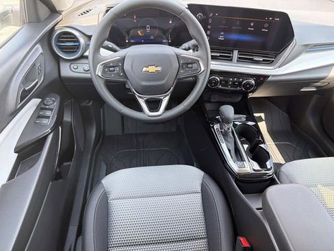 New 2026 Chevrolet Trax LT w/ Driver Confidence Package FWD image 31