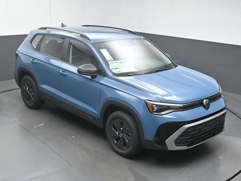 New 2026 Volkswagen Taos S FWD image 40