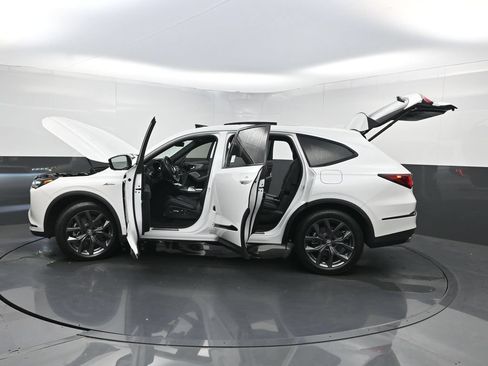 Used 2022 Acura MDX A-Spec AWD/4WD image 42