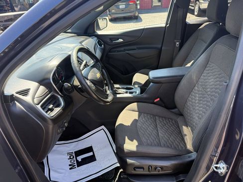 Used 2018 Chevrolet Equinox LT w/ Sun & Infotainment Package AWD/4WD image 25