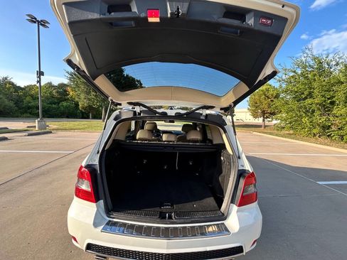 Used 2011 Mercedes-Benz GLK 350 4MATIC image 10