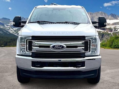 Used 2019 Ford F350 XLT w/ Camper Package AWD/4WD image 3