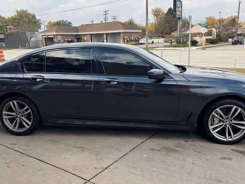 Used 2016 BMW 750i xDrive image 7