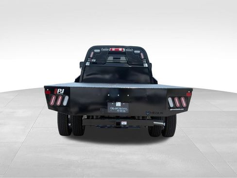 New 2026 RAM 5500 Tradesman w/ Chrome Appearance Group AWD/4WD image 27