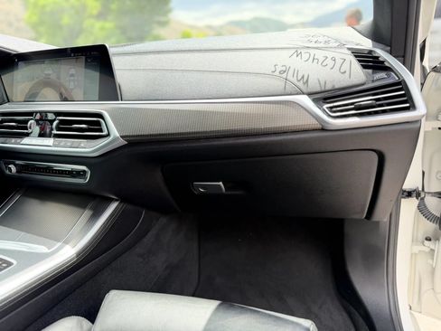 Used 2021 BMW X5 sDrive40i w/ M Sport Package RWD image 8