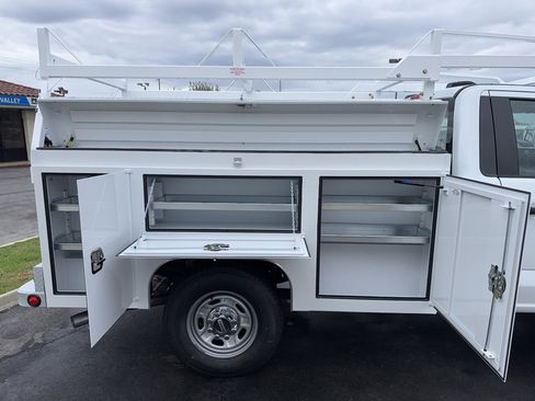 New 2026 Ford F250 XL w/ XL Chrome Package image 16