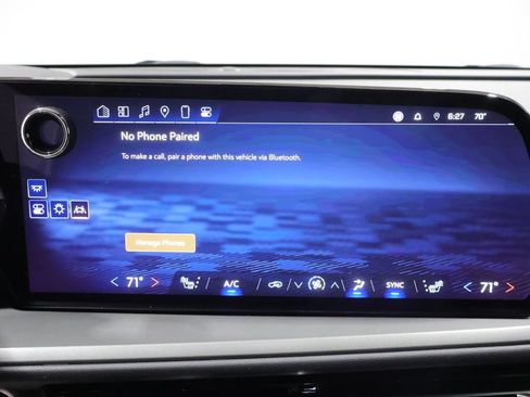 Used 2025 Chevrolet Traverse LT w/ LPO, Floor Liner Package AWD/4WD image 32