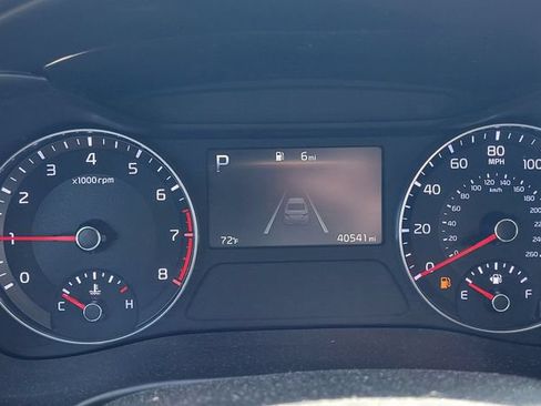 Used 2024 Kia Forte LXS w/ LXS Technology Package FWD image 8