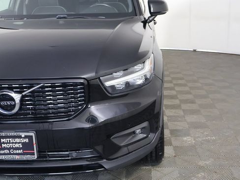Used 2021 Volvo XC40 T5 R-Design w/ Protection Package Premier AWD/4WD image 15