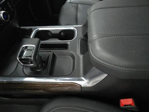 Used 2025 GMC Sierra 1500 Elevation w/ Elevation Premium Package image 18