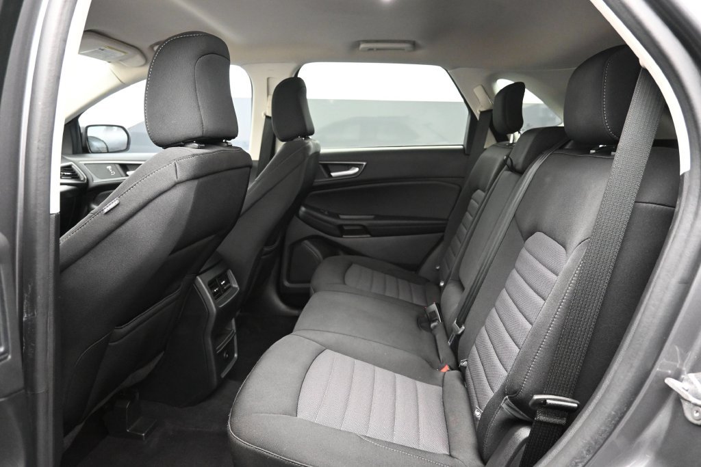 Used 2024 Ford Edge SE w/ Black Appearance Package AWD/4WD image 15
