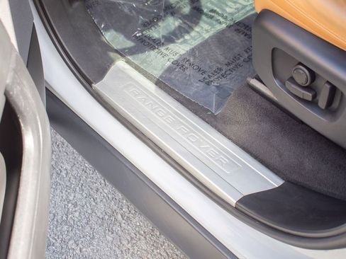 Used 2022 Land Rover Range Rover Sport HSE Dynamic image 17