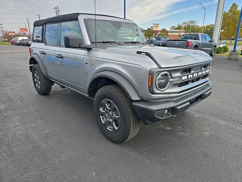 Used 2024 Ford Bronco Big Bend image 1