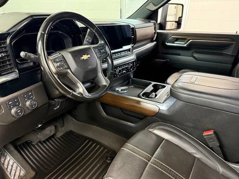 Used 2024 Chevrolet Silverado 3500 High Country w/ Z71 Off-Road Package AWD/4WD image 11