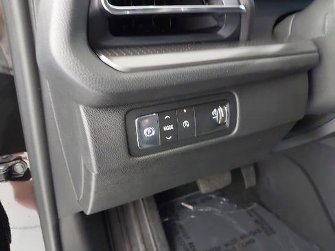 New 2026 Chevrolet Traverse LT w/ Midnight/Sport Edition image 24