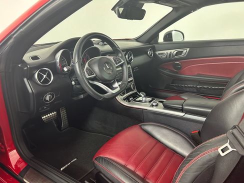 Used 2017 Mercedes-Benz SLC 43 AMG image 4