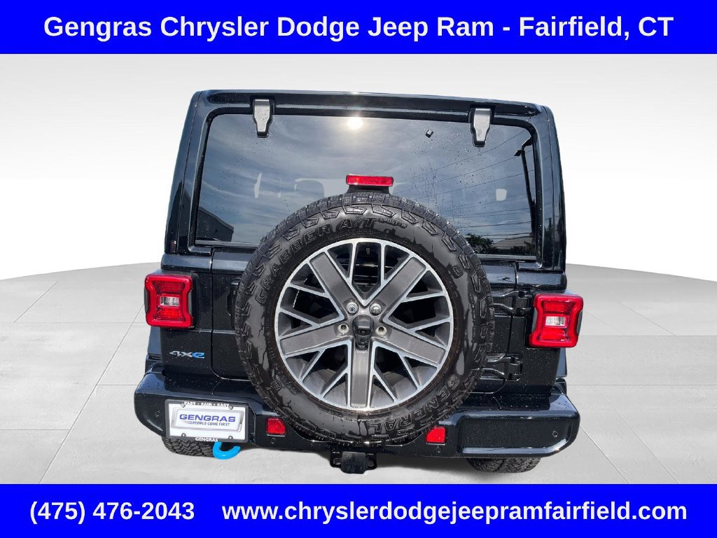 Used 2024 Jeep Wrangler High Altitude AWD/4WD image 11