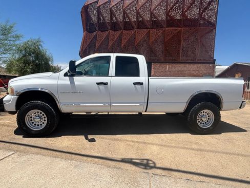 Used 2004 Dodge Ram 2500 Truck SLT w/ Sport Appearance Group AWD/4WD image 2