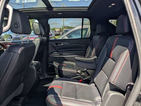 Used 2024 Chevrolet Traverse RS w/ LPO, Floor Liner Package AWD/4WD image 13