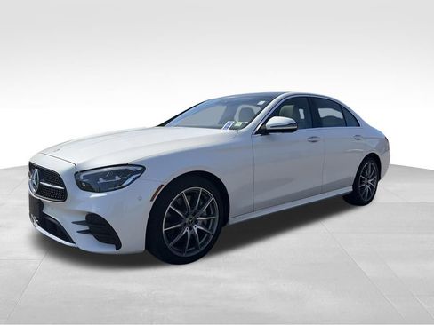 Used 2023 Mercedes-Benz E 450 4MATIC Sedan image 3