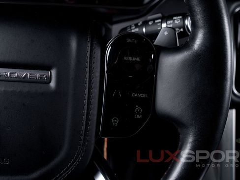 Used 2019 Land Rover Range Rover HSE image 30