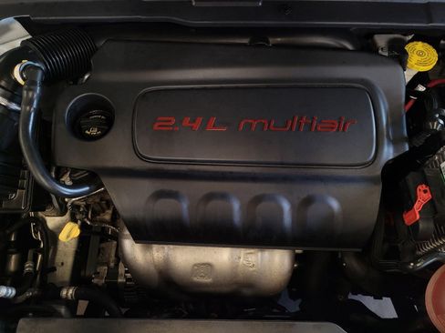Used 2020 Jeep Compass Latitude w/ Popular Equipment Group FWD image 30
