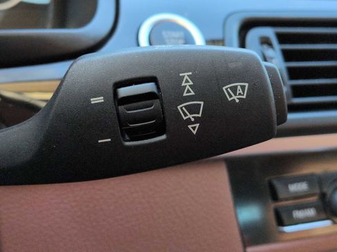 Used 2014 BMW 528i xDrive Sedan image 25