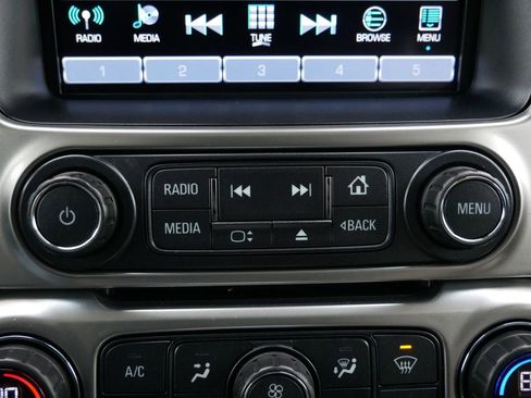 Used 2017 Chevrolet Suburban Premier image 23