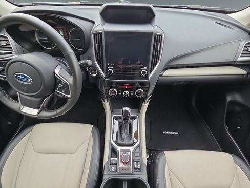 Certified 2023 Subaru Forester Limited image 15