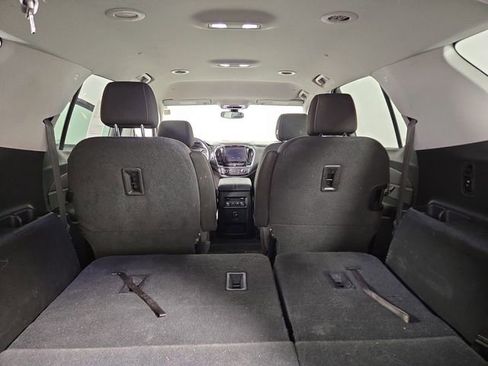 Used 2019 Chevrolet Traverse LT image 32
